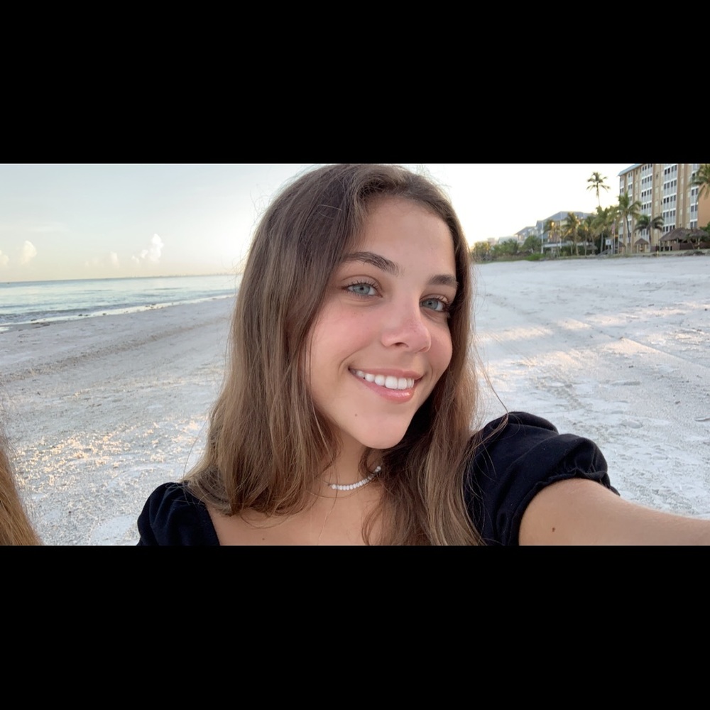 Meet your Posher, Lauren